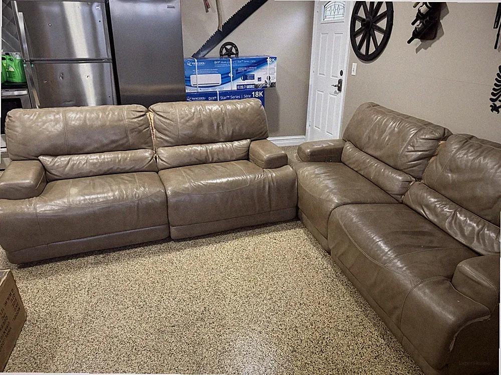 Leather Recliners Set Only For. 700$!!!